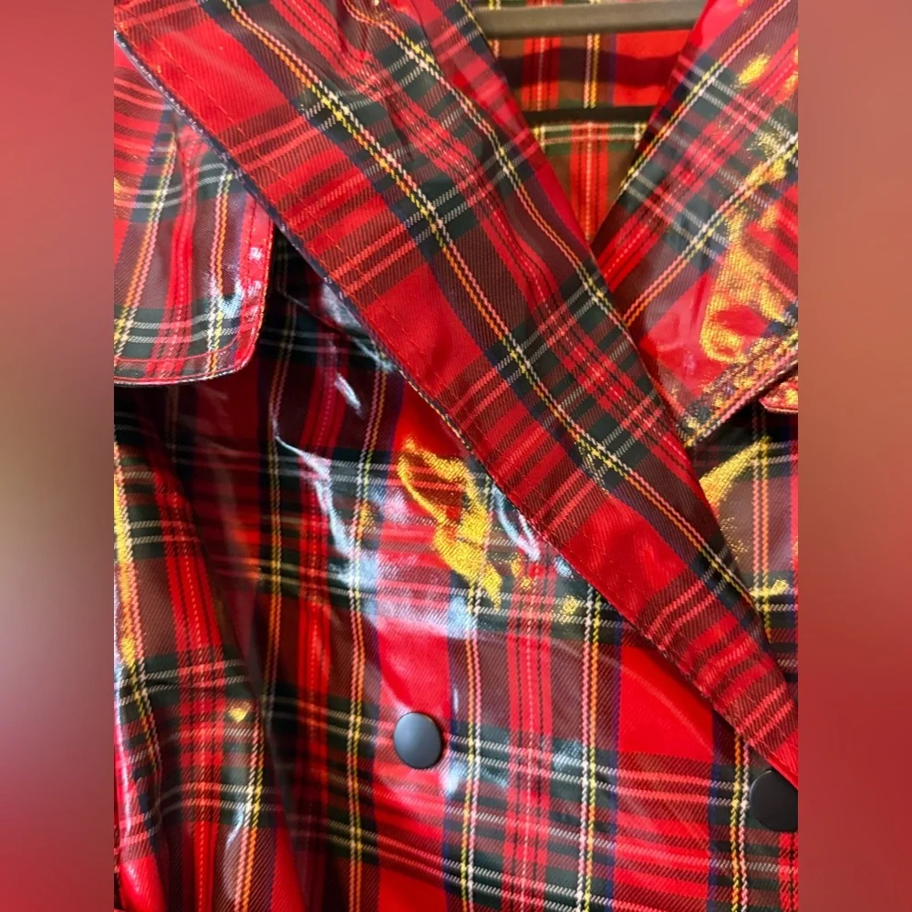 Plaid coated trench coat. - Picture 7 of 7